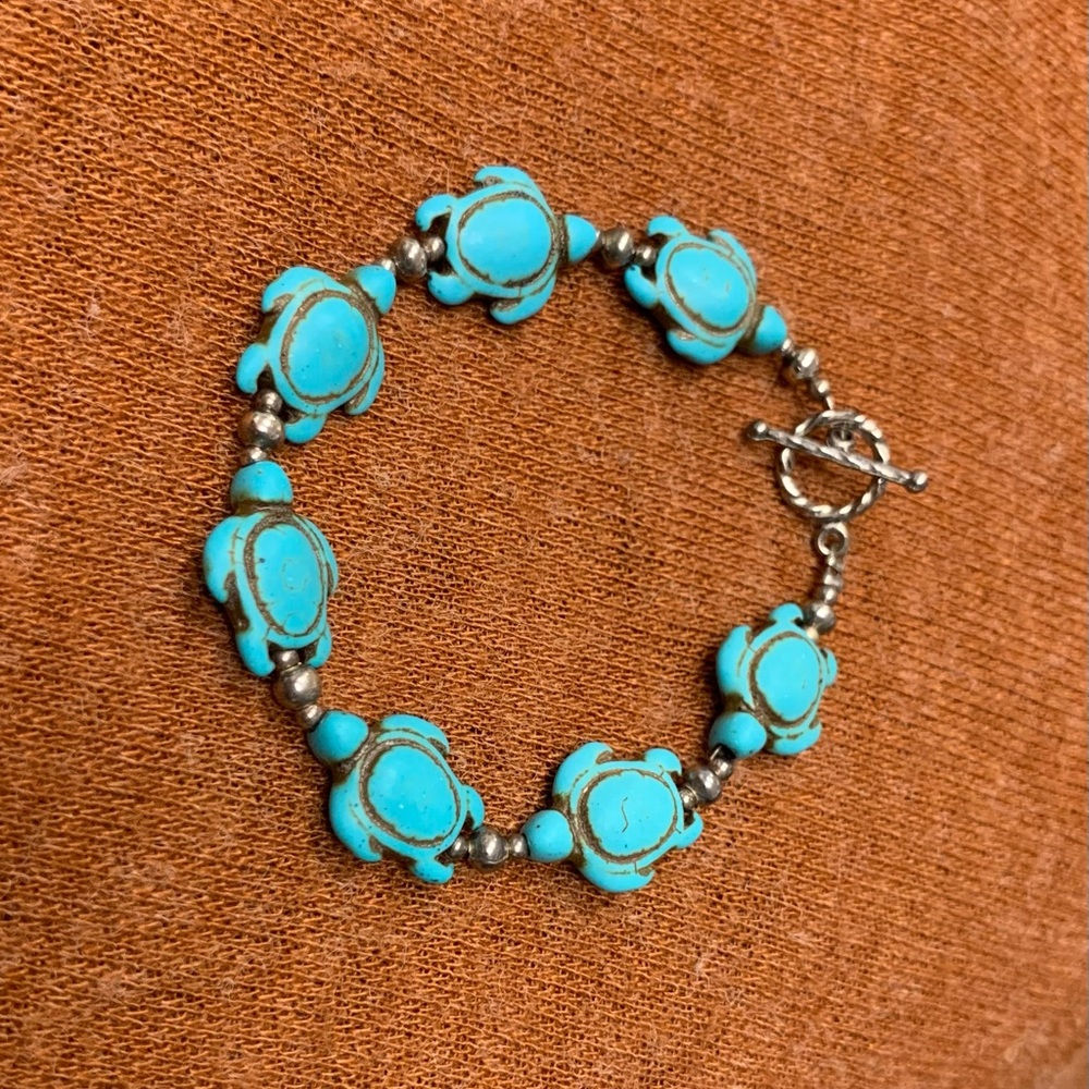 Turquoise turtle bracelet